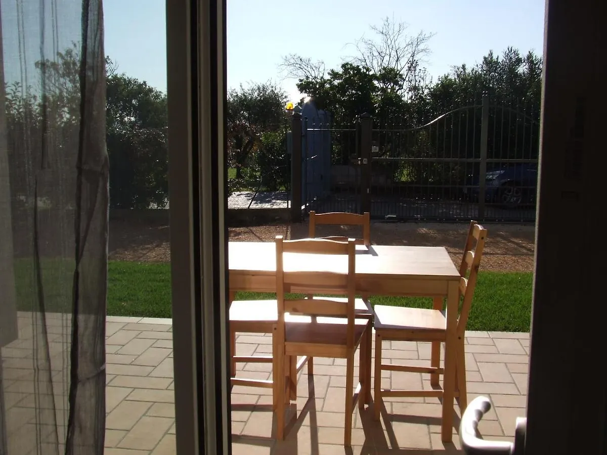 Apartment Bilocale Papavero, Magnolia O Girasole San Felice del Benaco