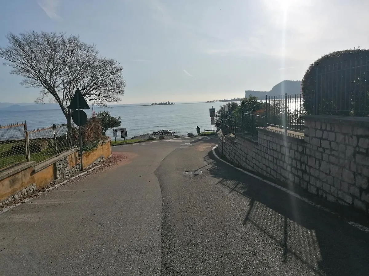 Bilocale Papavero, Magnolia O Girasole San Felice del Benaco Italy