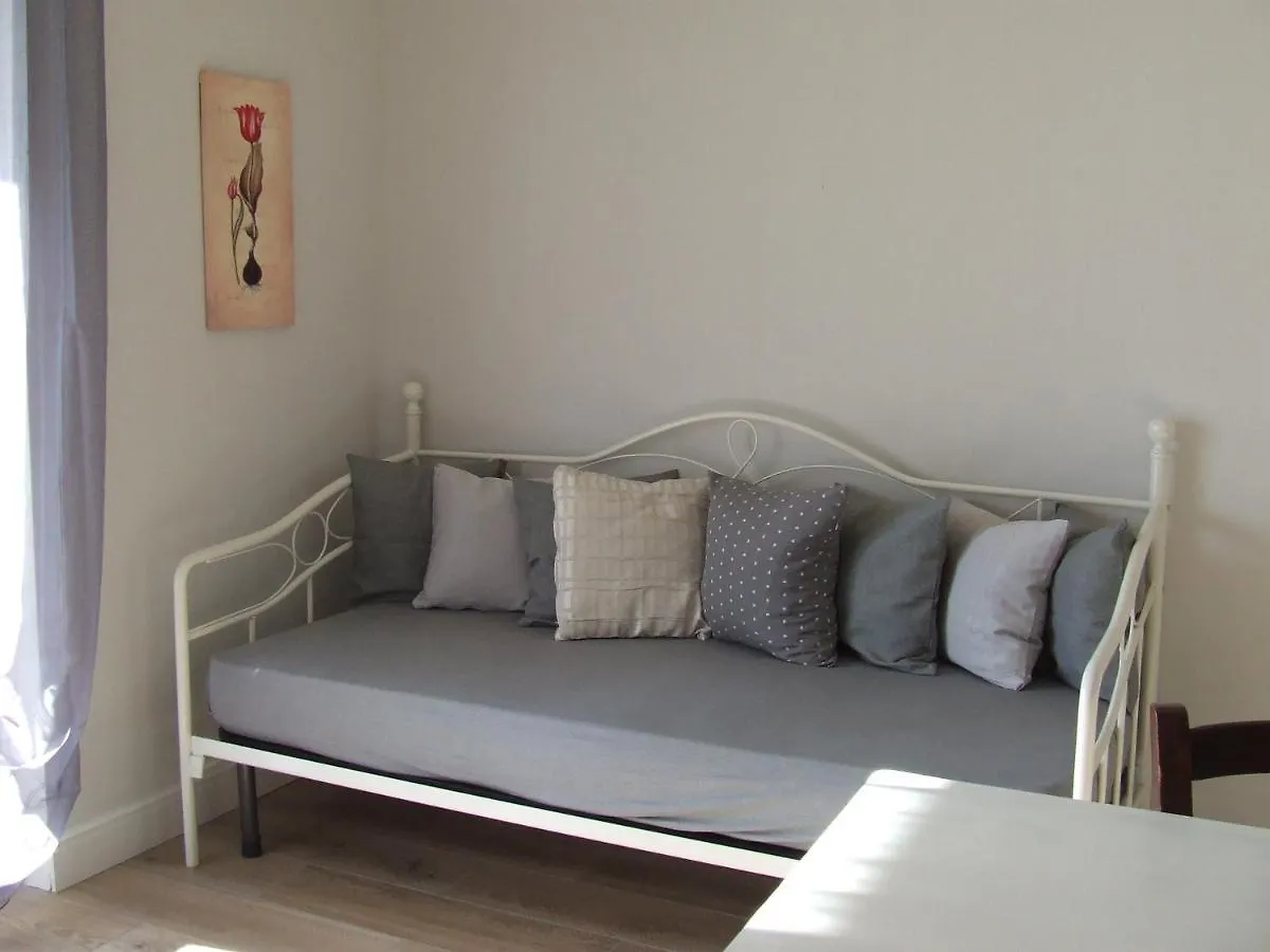 Bilocale Papavero, Magnolia O Girasole San Felice del Benaco Apartment
