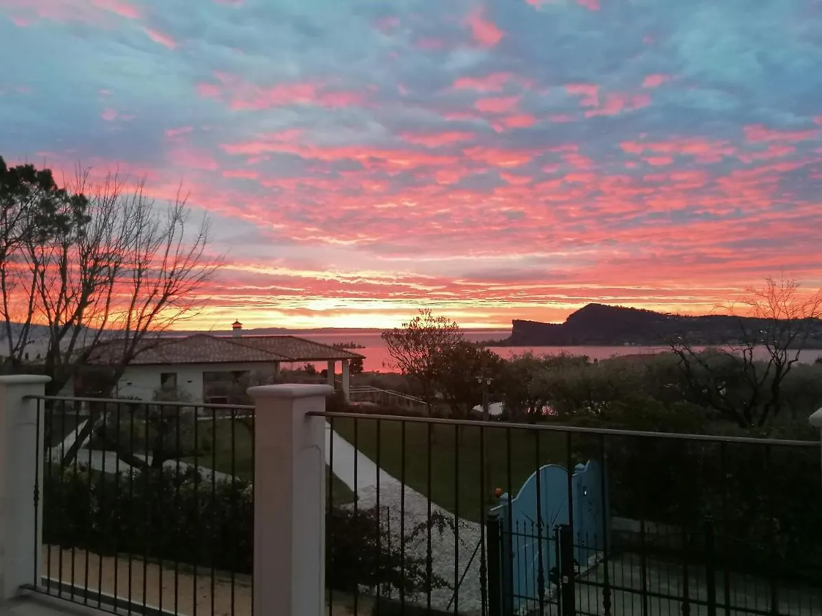 Apartment Bilocale Papavero, Magnolia O Girasole San Felice del Benaco Italy