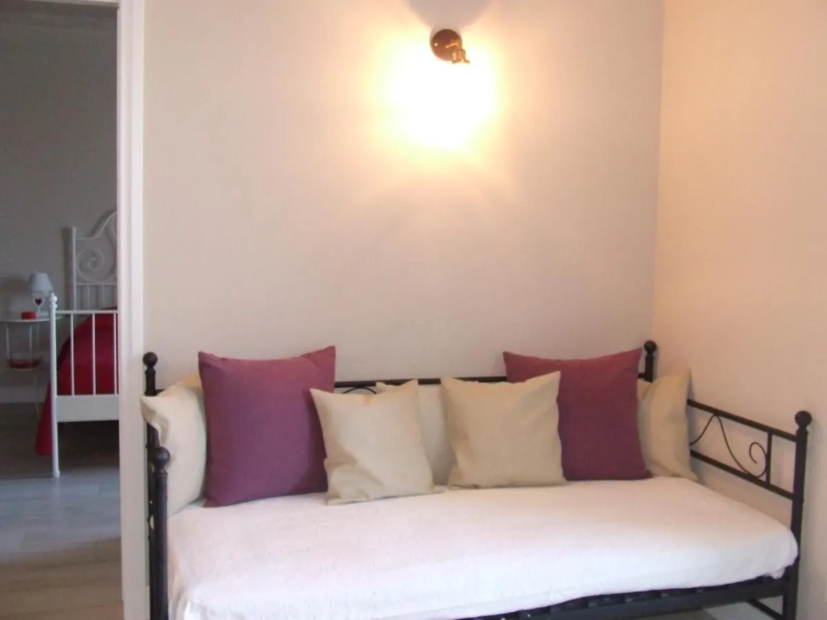 Apartment Bilocale Papavero, Magnolia O Girasole San Felice del Benaco